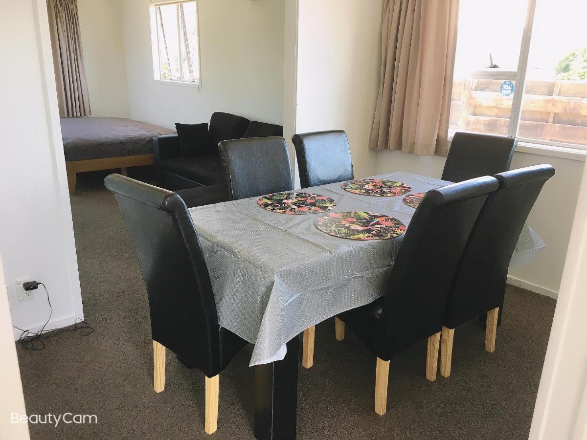 Cozy 3 Bedrooms House 6 Chapman Place Rotorua Bagian luar foto